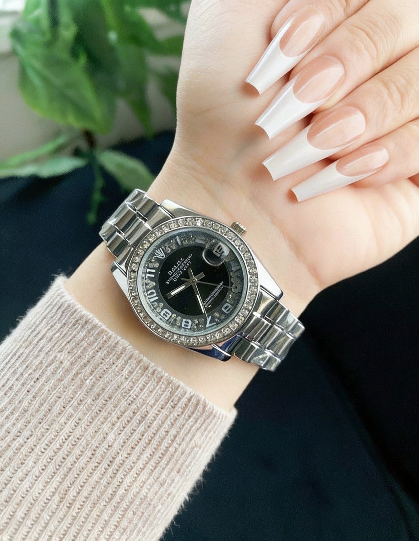 Luxury Crystal Dial Women's Watch